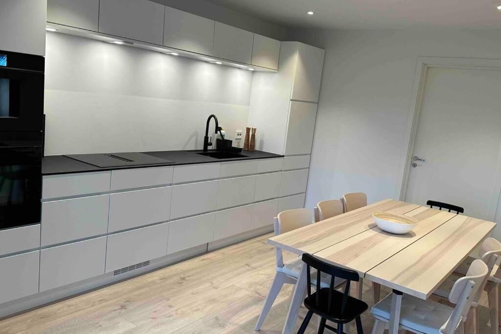 Top Floor Apartment Arossanden 5 A Kristiansand Ngoại thất bức ảnh